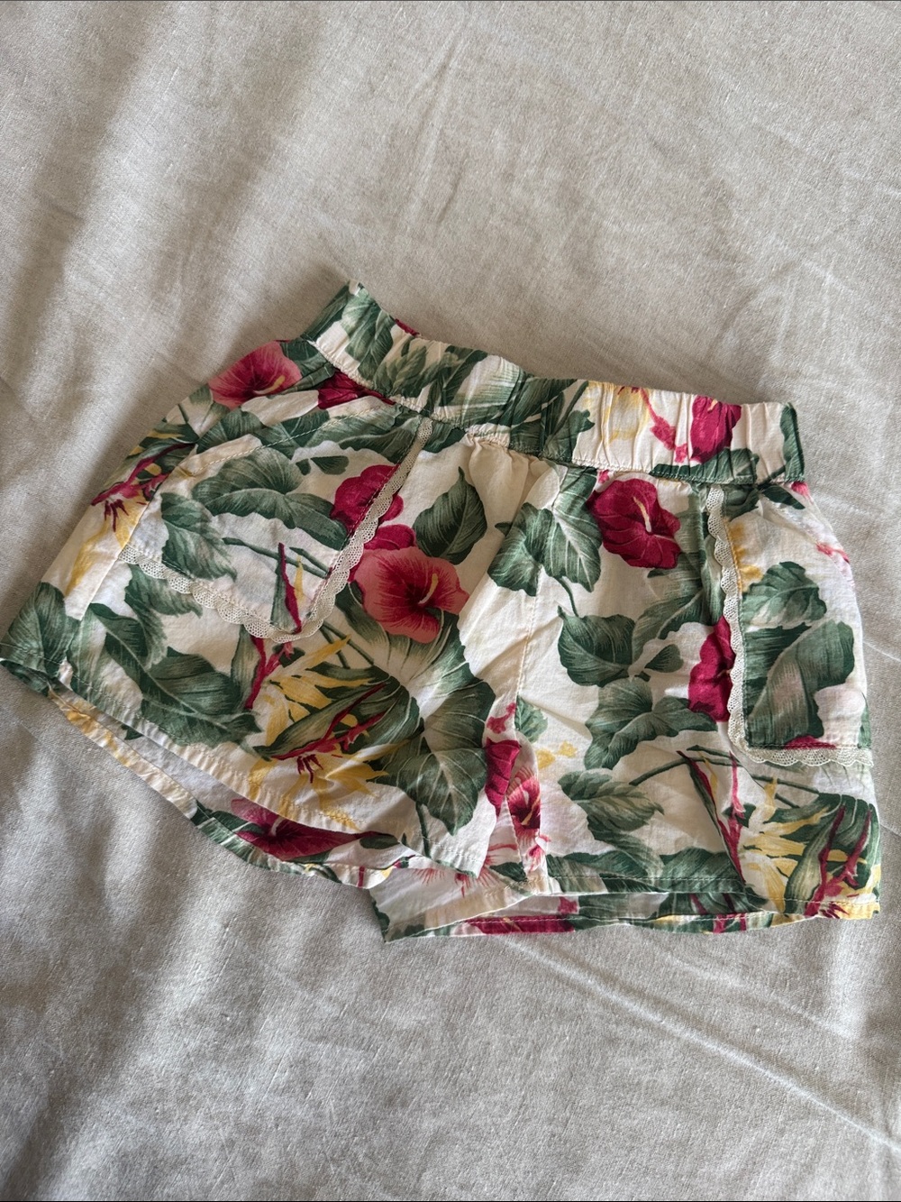 Janie and Jack White Floral-Print Girls' Shorts with Green & Pink Leaves